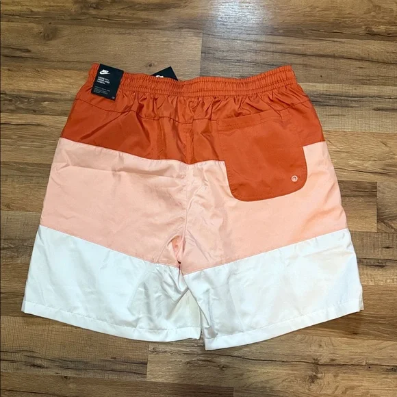 Nike Shorts - Picture 6 of 8